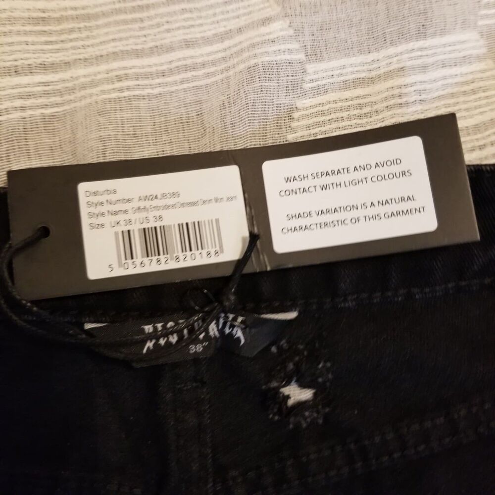 NWT Disturbia Griffinly Moon Embroidered Distressed Mom Jeans Black Size 38 - Picture 6 of 9
